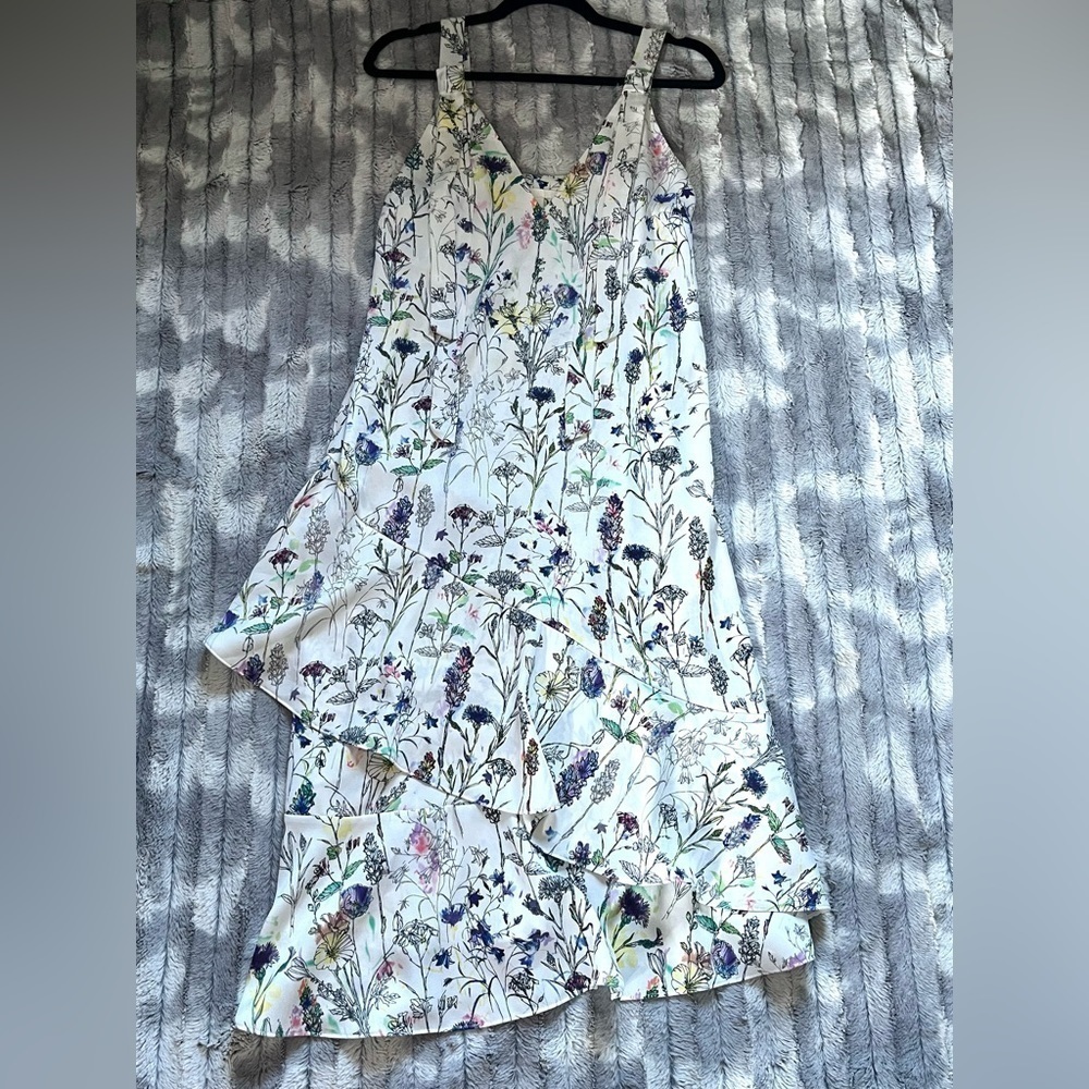 H&M Dress Size 6 - Picture 2 of 9
